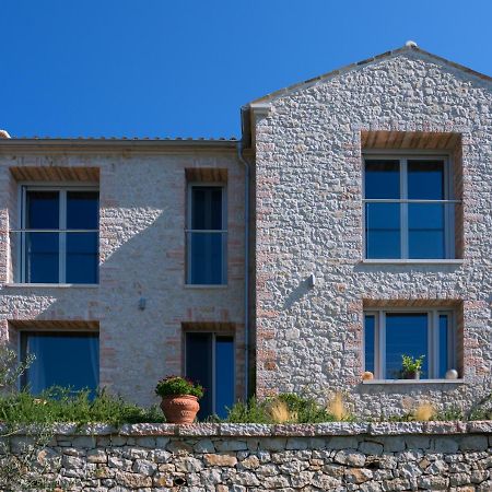 Sinium Luxury Villas Viggla Bagian luar foto