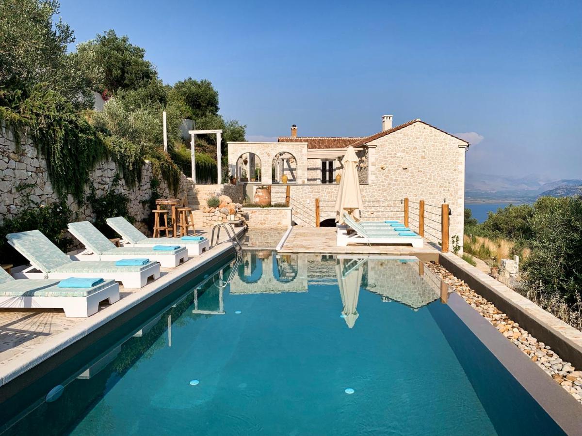 Sinium Luxury Villas Viggla Bagian luar foto